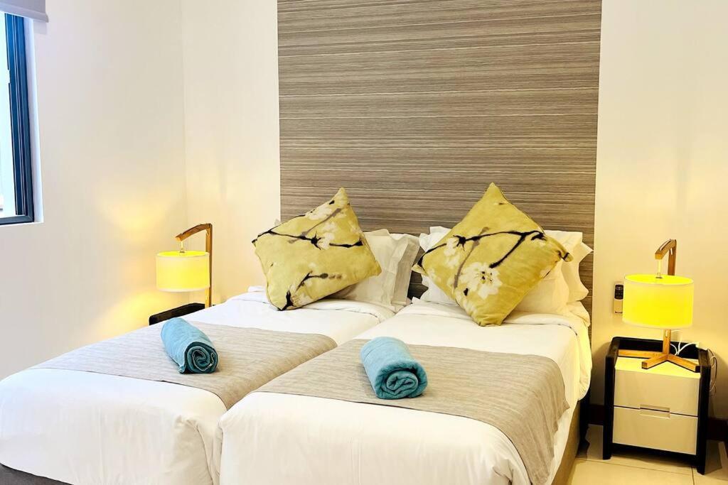 Latitude Luxury Seafront Suite ริวิแยร์นัวร์ ภายนอก รูปภาพ