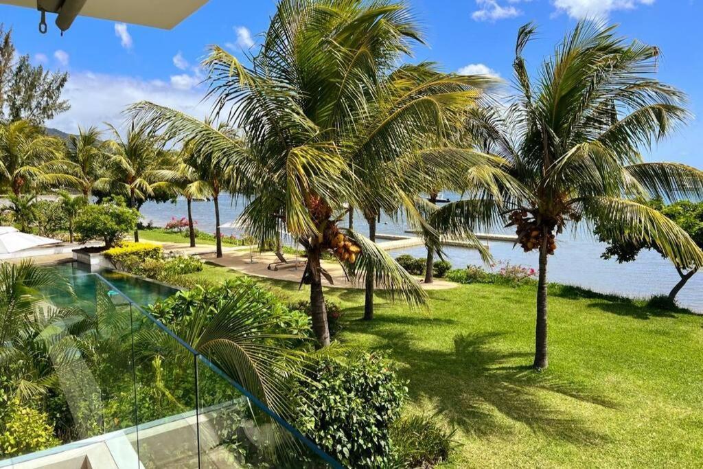 Latitude Luxury Seafront Suite ริวิแยร์นัวร์ ภายนอก รูปภาพ